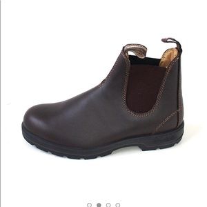 ISO blundstone size 5 (AUS) or size 8 (US)